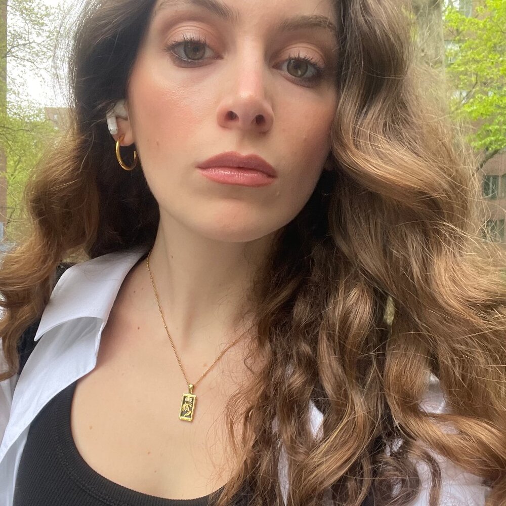 Meet your Posher, Ava